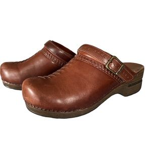 Dansko clogs 39